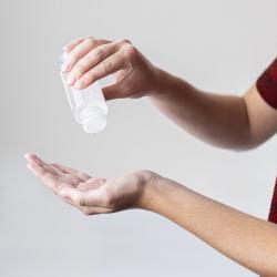 Disinfettante mani in gel 100ml tascabile con glicerina 1